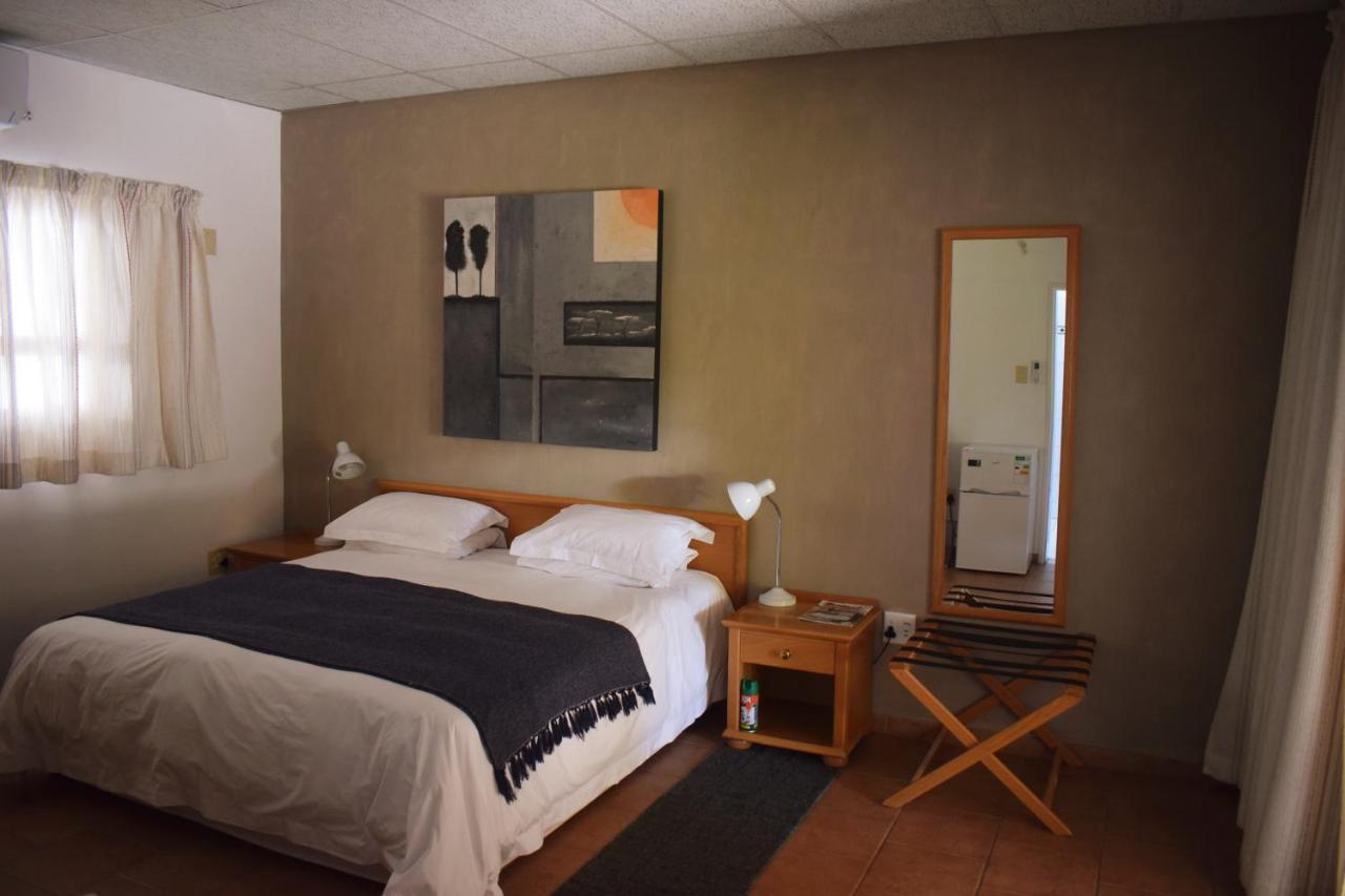 Central Hotel Omaruru Kültér fotó