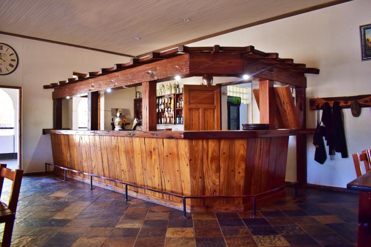 Central Hotel Omaruru Kültér fotó