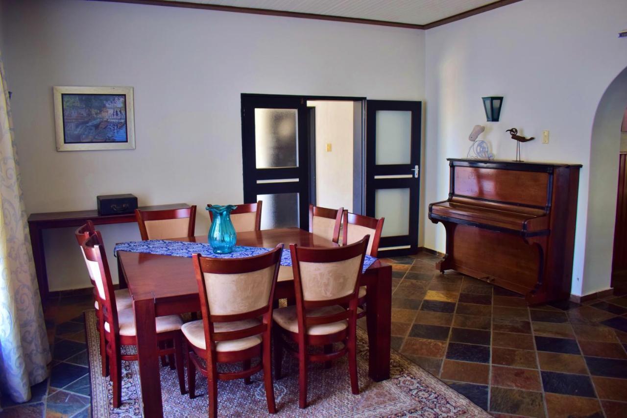 Central Hotel Omaruru Kültér fotó